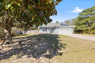 8260 Sierra Street, Navarre, FL 32566