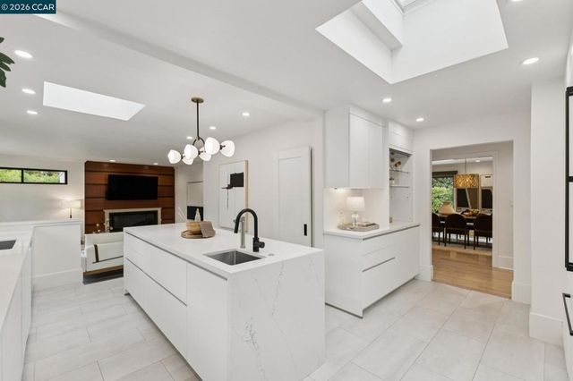 3646 Happy Valley Rd, Lafayette, CA 94549