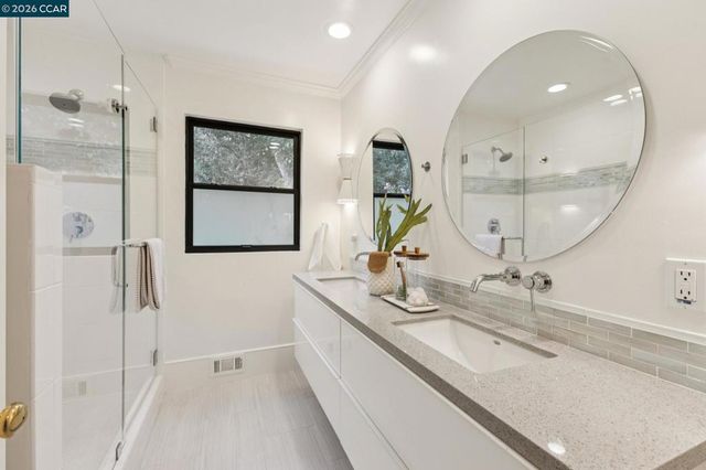 3646 Happy Valley Rd, Lafayette, CA 94549