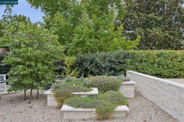 3646 Happy Valley Rd, Lafayette, CA 94549