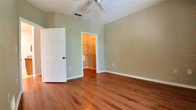 10017 COURTNEY PALMS BOULEVARD 304, Tampa, FL 33619
