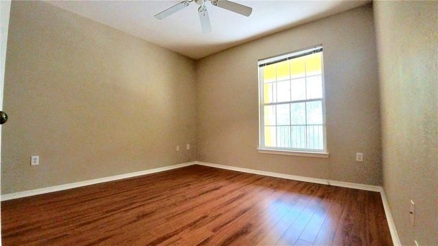 10017 COURTNEY PALMS BOULEVARD 304, Tampa, FL 33619
