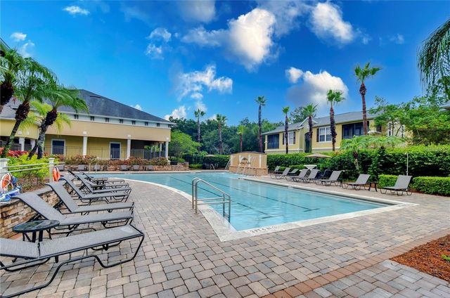 10017 COURTNEY PALMS BOULEVARD 304, Tampa, FL 33619