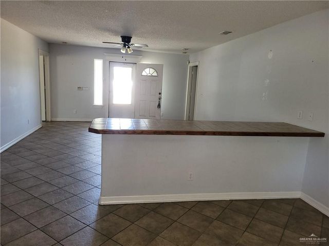 208 W Mile 21 Road, Edinburg, TX 78541