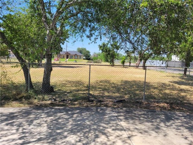 208 W Mile 21 Road, Edinburg, TX 78541