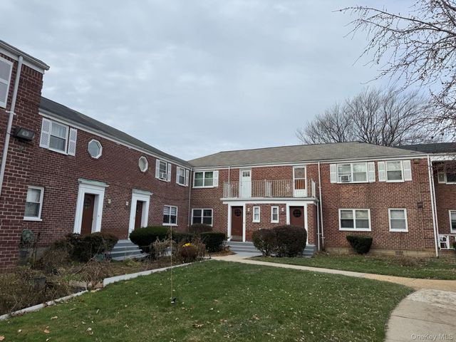 131-30 Laurelton Parkway Lower, Laurelton, NY 11422