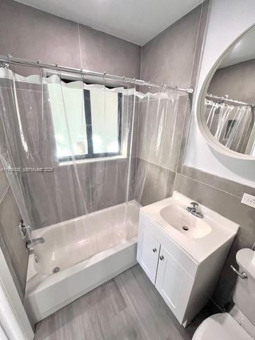 2645 SE 1st Ct 4, Pompano Beach, FL 33062