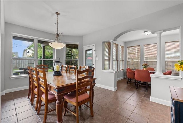 5602 Kingsfield Court, League City, TX 77573