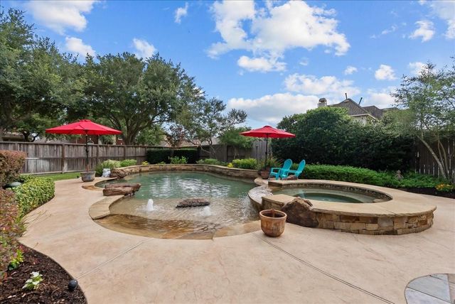 5602 Kingsfield Court, League City, TX 77573