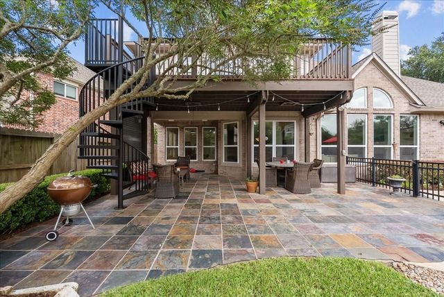 5602 Kingsfield Court, League City, TX 77573