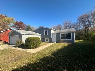 1301 Lizabeth Lane, Waukegan, IL 60087