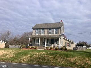 4190 HECKTOWN RD, Bethlehem, PA 18020