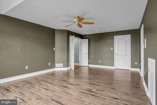 4002 GLENFINNAN PL, Mechanicsburg, PA 17055