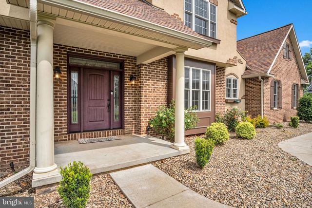 4002 GLENFINNAN PL, Mechanicsburg, PA 17055