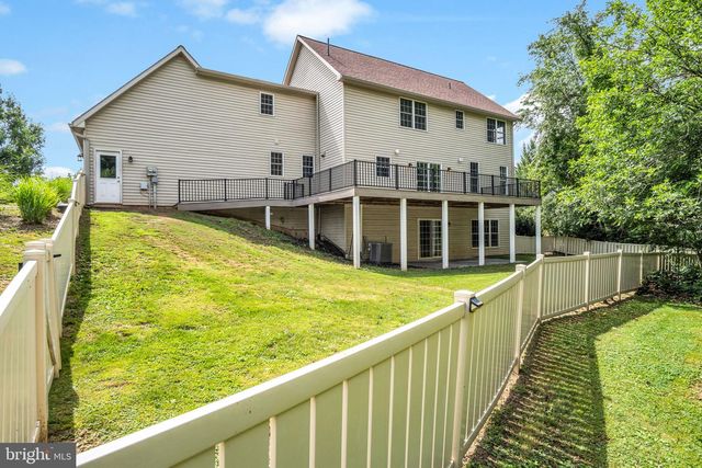 4002 GLENFINNAN PL, Mechanicsburg, PA 17055