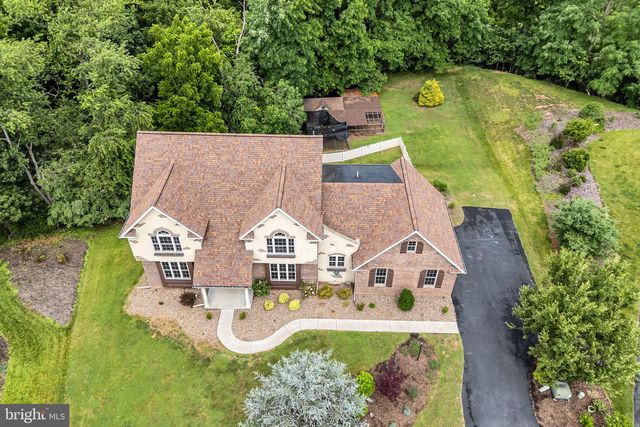 4002 GLENFINNAN PL, Mechanicsburg, PA 17055
