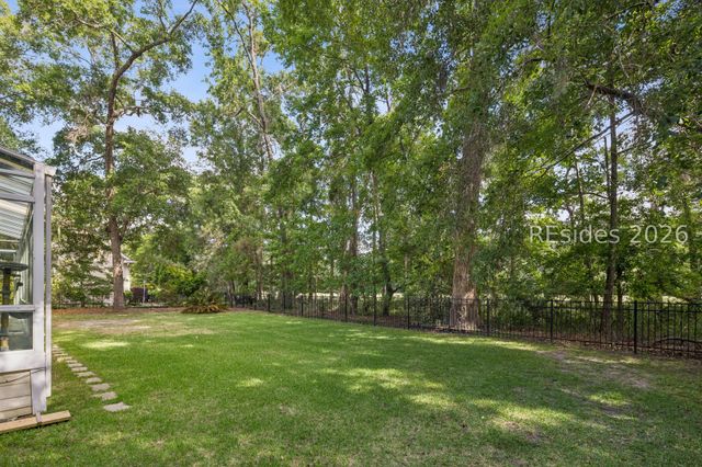 28 Meridian Point Dr, Bluffton, SC 29910