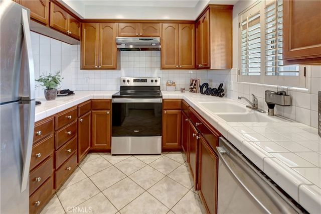 1214 E 1st, Tustin, CA 92780