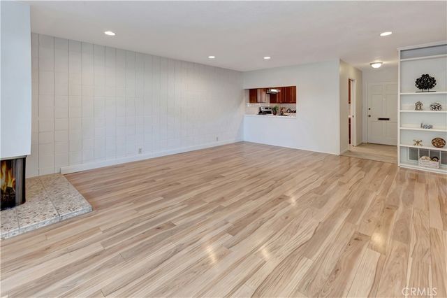 1214 E 1st, Tustin, CA 92780