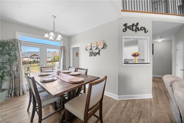 704 Rockcliff Street, Greenville, SC 29617