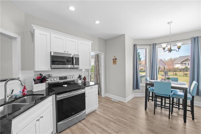 704 Rockcliff Street, Greenville, SC 29617