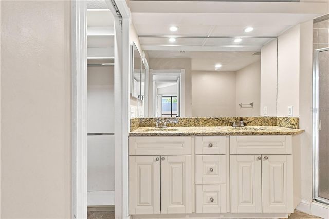 2942 LONGBROOKE WAY, Clearwater, FL 33760