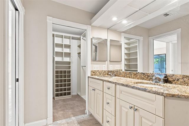 2942 LONGBROOKE WAY, Clearwater, FL 33760