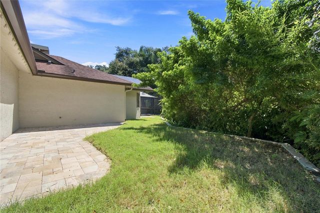 2942 LONGBROOKE WAY, Clearwater, FL 33760