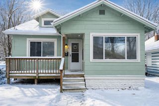 1330 E Main Street, Kalamazoo, MI 49048