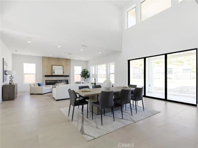 22849 W Seaqua Circle, Chatsworth, CA 91311