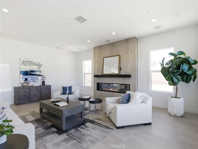 22849 W Seaqua Circle, Chatsworth, CA 91311