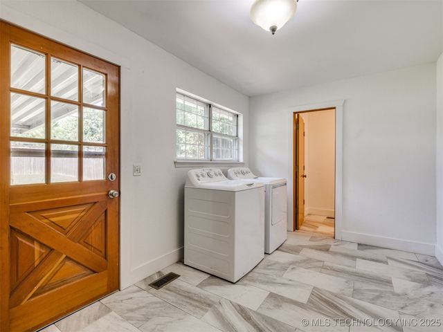 4817 E 25th Place, Tulsa, OK 74114