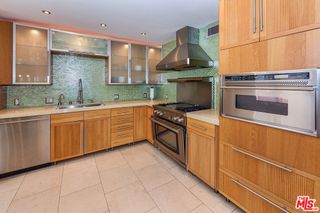 1037 N Vista Street 301, Los Angeles, CA 90046