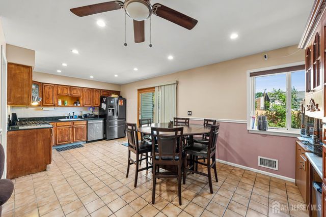 1 Quincy Circle, South Brunswick, NJ 08810