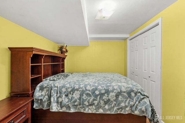 1 Quincy Circle, South Brunswick, NJ 08810