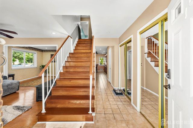 1 Quincy Circle, South Brunswick, NJ 08810