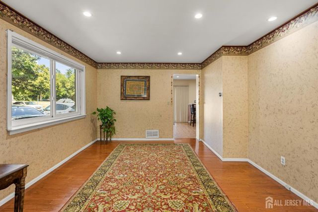 1 Quincy Circle, South Brunswick, NJ 08810