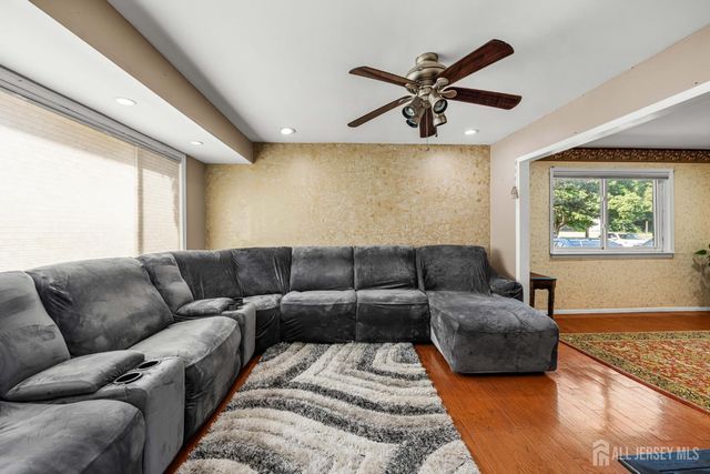 1 Quincy Circle, South Brunswick, NJ 08810