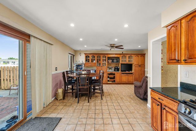 1 Quincy Circle, South Brunswick, NJ 08810