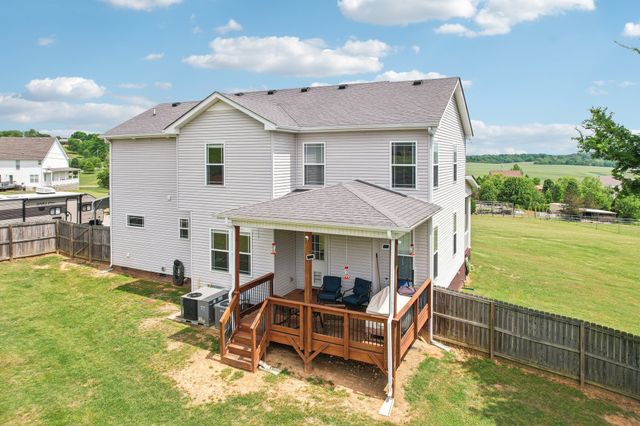 1792 Antler Rd, Woodlawn, TN 37191