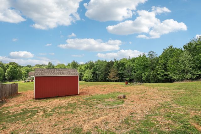 1792 Antler Rd, Woodlawn, TN 37191