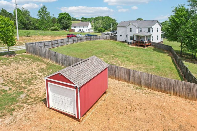 1792 Antler Rd, Woodlawn, TN 37191