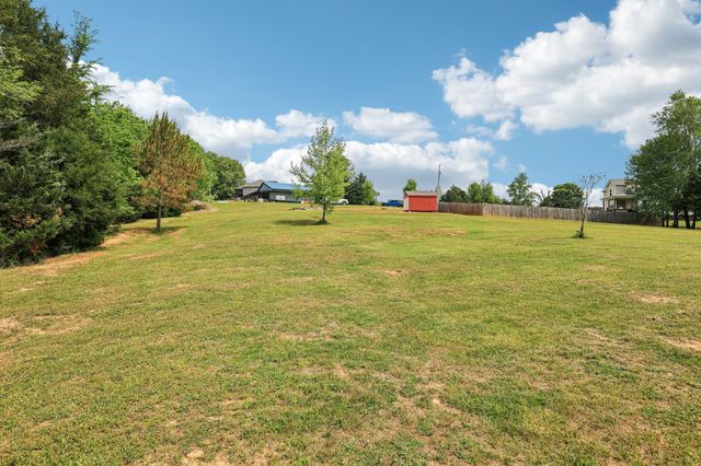 1792 Antler Rd, Woodlawn, TN 37191