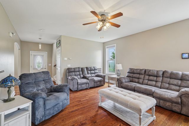 1792 Antler Rd, Woodlawn, TN 37191