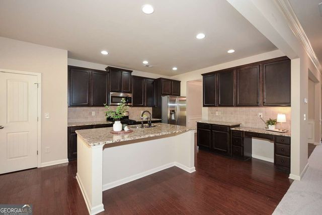 140 Cornerstone Circle, Woodstock, GA 30188