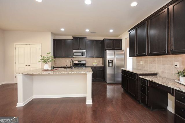 140 Cornerstone Circle, Woodstock, GA 30188