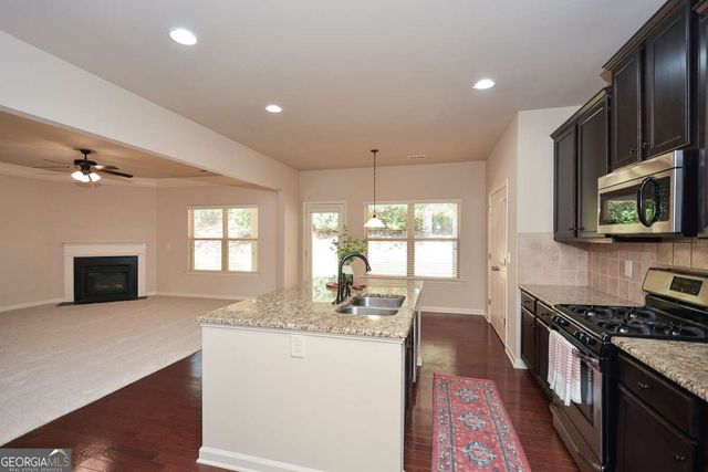 140 Cornerstone Circle, Woodstock, GA 30188