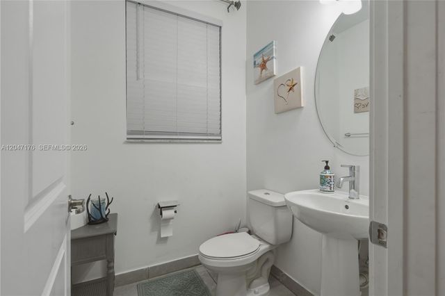 4812 NW 48th Ter, Tamarac, FL 33319