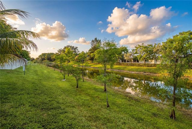 4812 NW 48th Ter, Tamarac, FL 33319