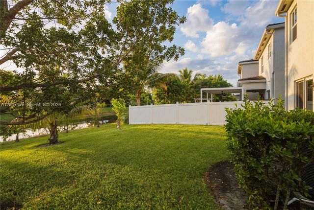 4812 NW 48th Ter, Tamarac, FL 33319